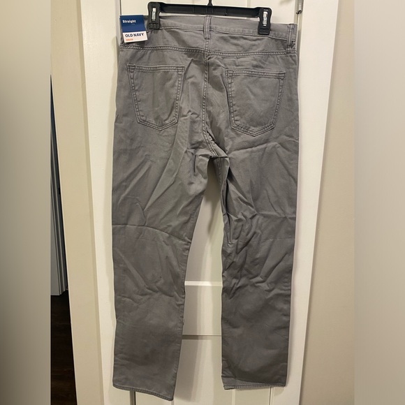 Old Navy Men’s Light Grey Straight Pants - Picture 5 of 7